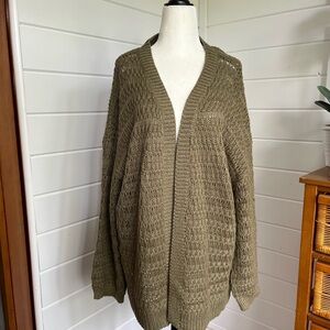 CLEO Ladies Size XL Olive Green Knit Cardigan, like new